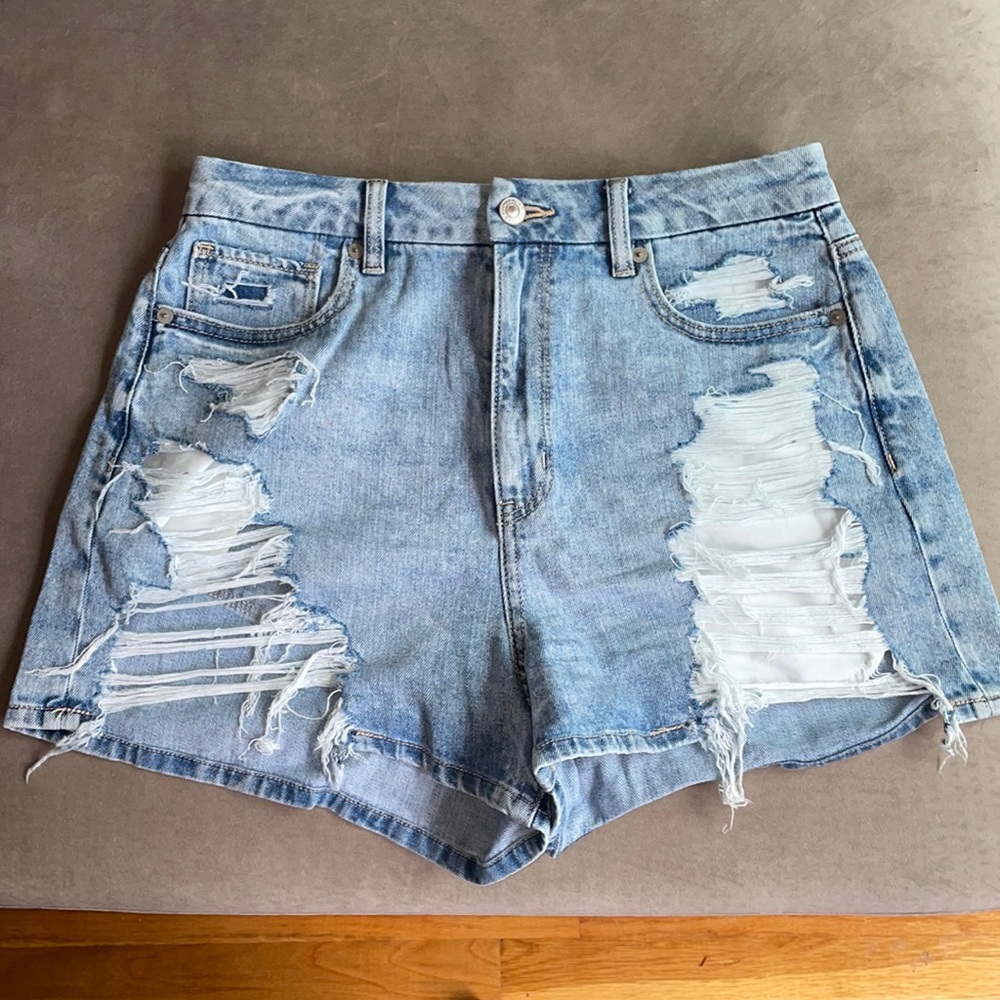 American Eagle Curvy Mom Shorts Size 6